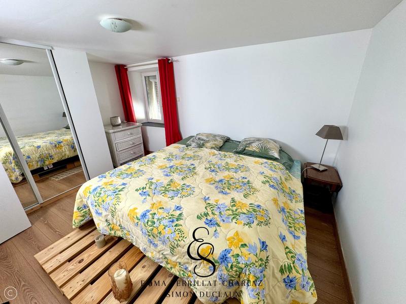 Maison - 400 m² - 16 pièces