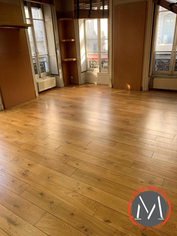 Local commercial - 62 m² - 2 pièces