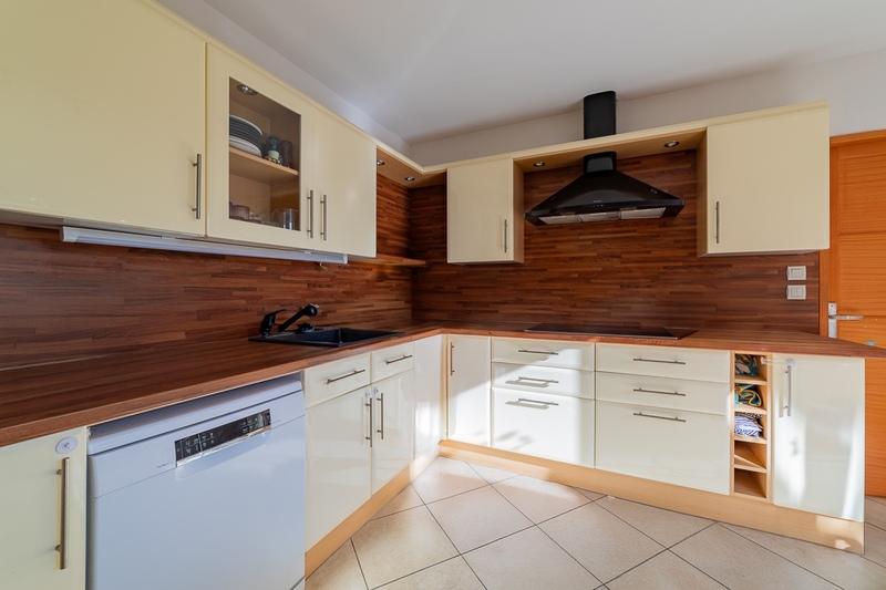 Villa - 230 m² - 6 pièces