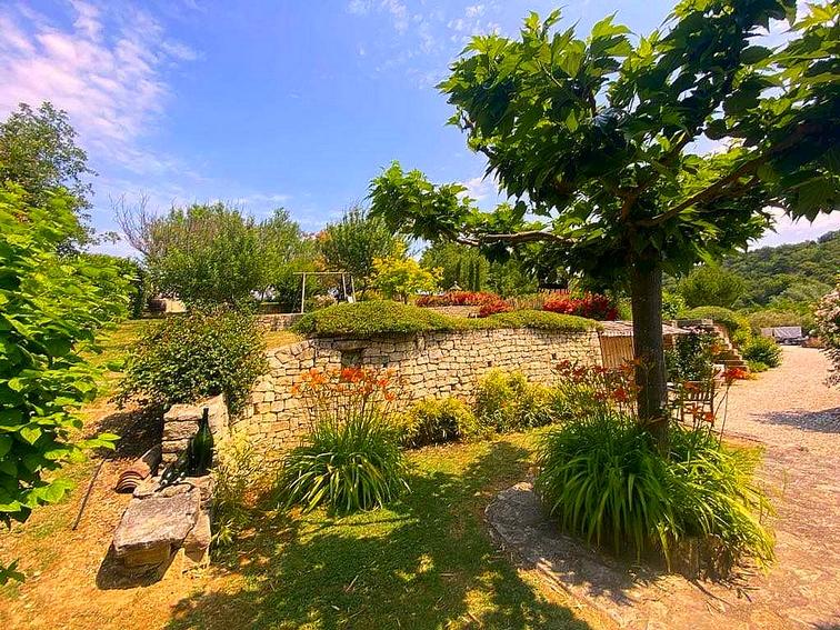 Demeure - 330 m² - 12 pièces