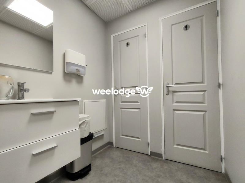 Local d'activités - 700 m²