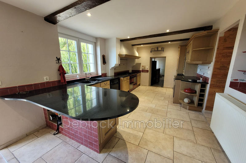 Maison - 265 m² - 6 pièces