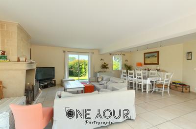 Maison - 300 m² - 8 pièces