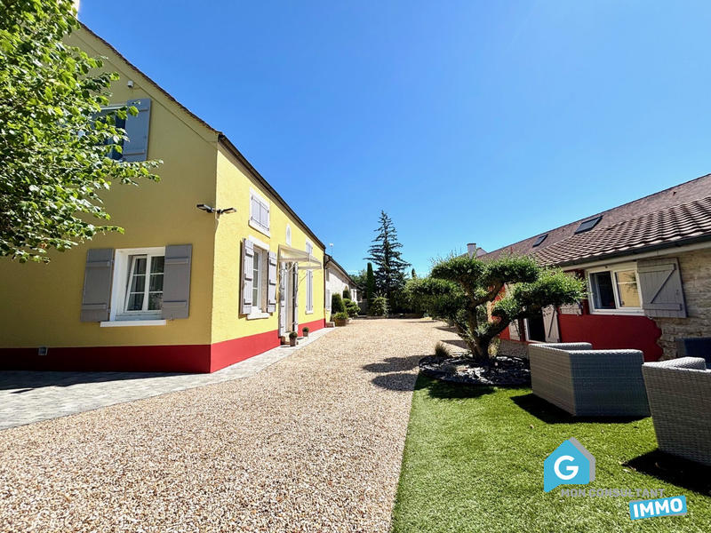 Maison ancienne - 200 m² - 8 pièces