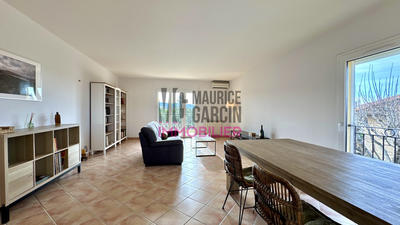 Appartement - 93 m² - 4 pièces