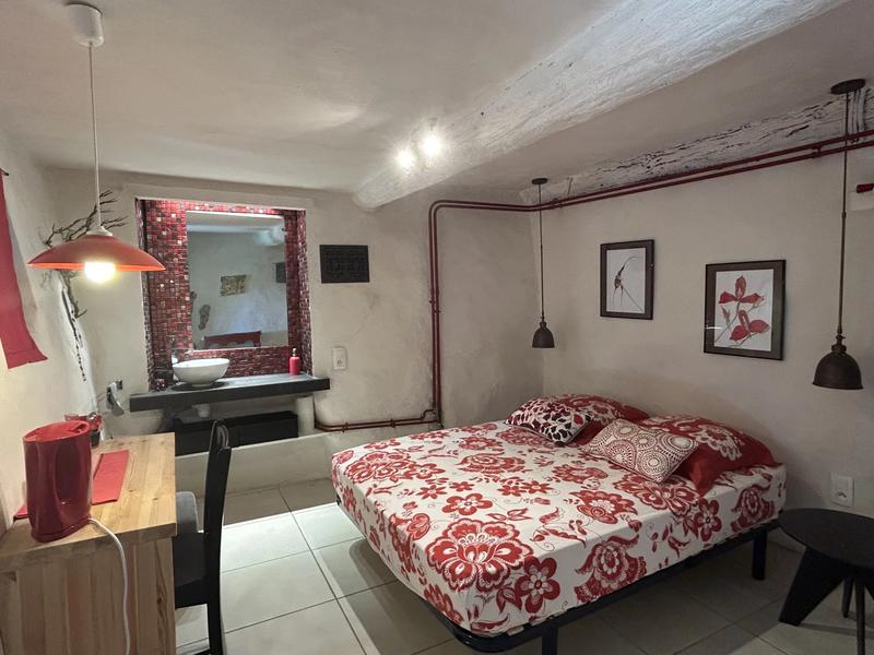 Maison - 335 m² - 13 pièces