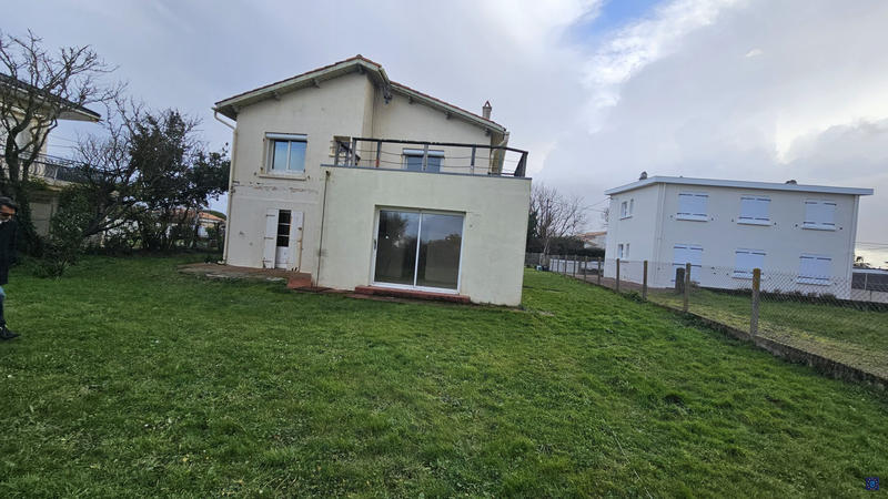 Maison - 145 m² - 6 pièces