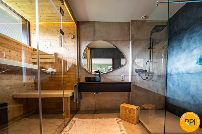 Maison - 147 m² - 4 pièces