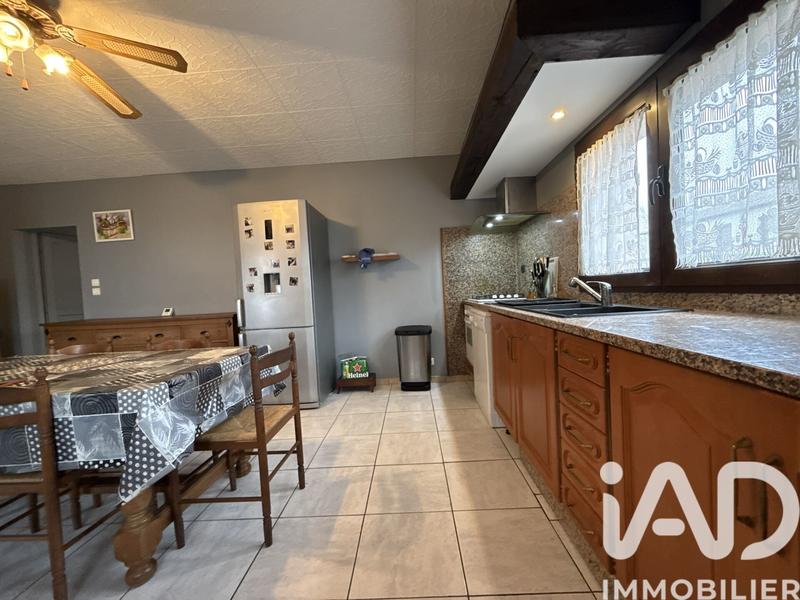 Maison - 140 m² - 5 pièces