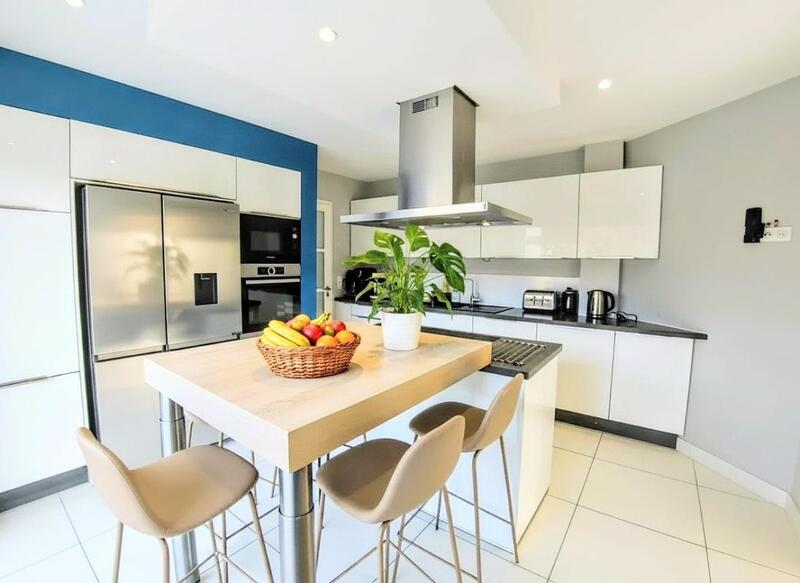 Villa - 245 m² - 7 pièces