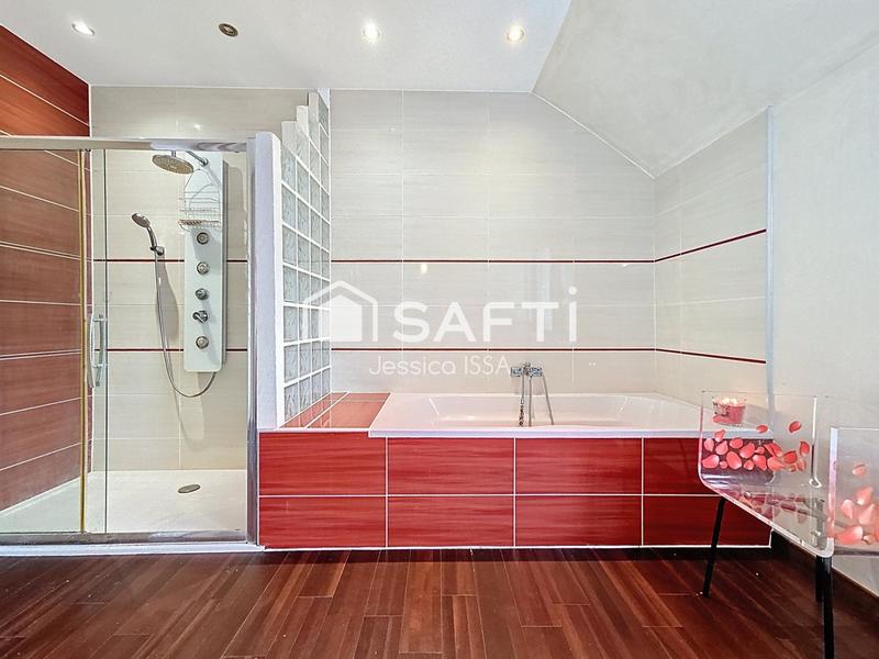 Maison - 151 m² - 5 pièces