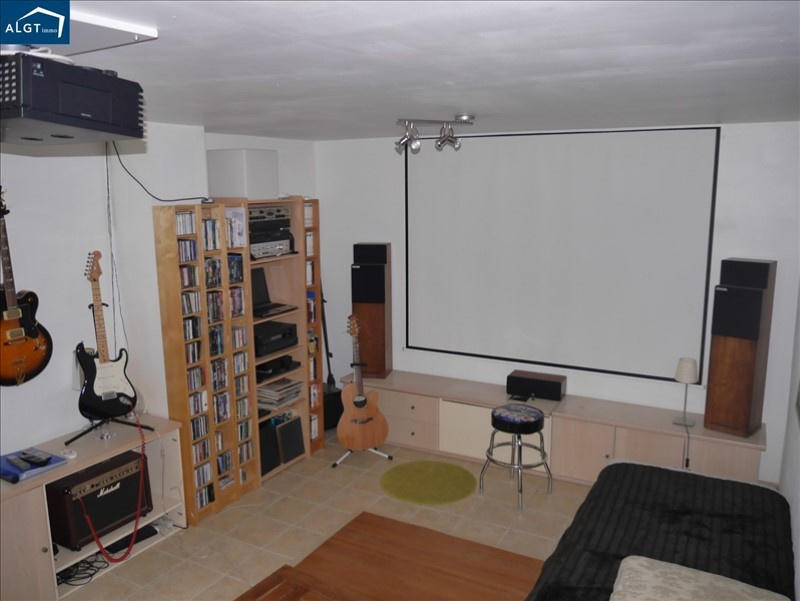 Maison - 256 m² - 9 pièces