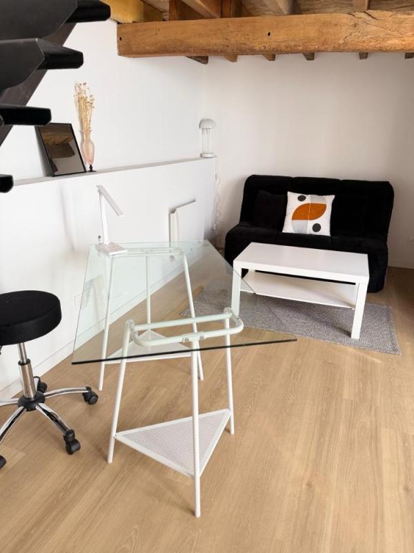 Studio - 27 m² - 2 pièces