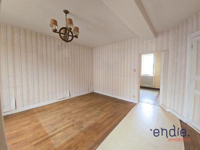 Maison - 173 m² - 11 pièces