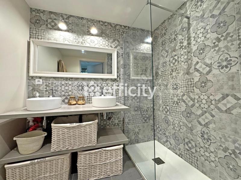 Appartement - 79 m² - 3 pièces