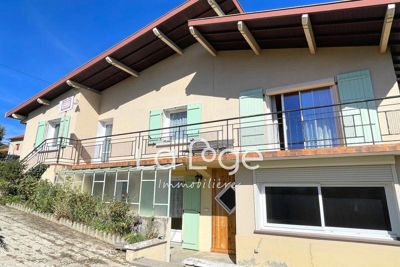 Maison - 178 m² - 8 pièces