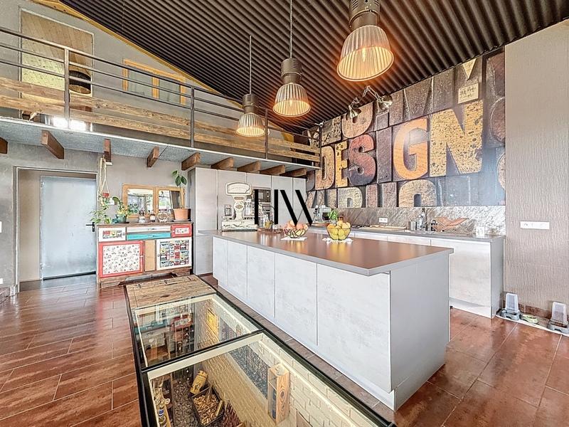 Maison - 170 m² - 5 pièces