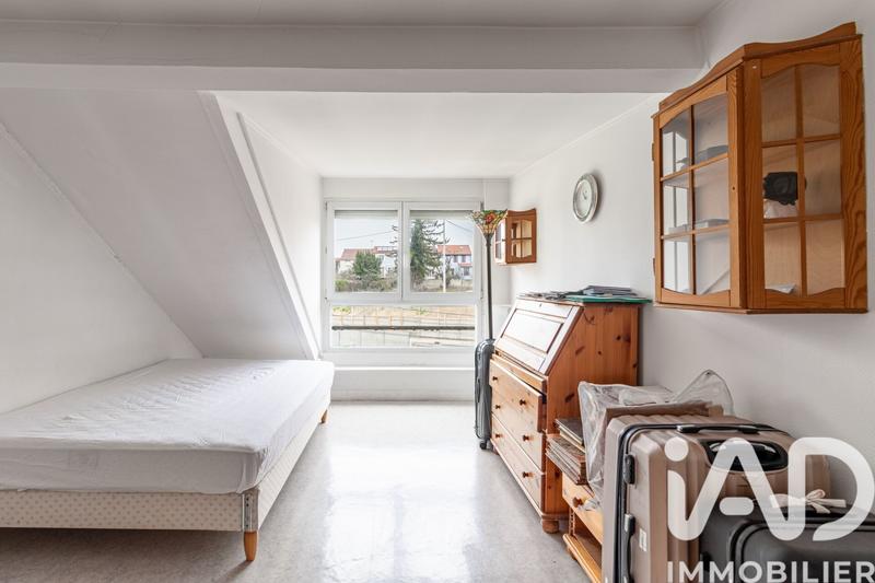 Maison - 200 m² - 10 pièces