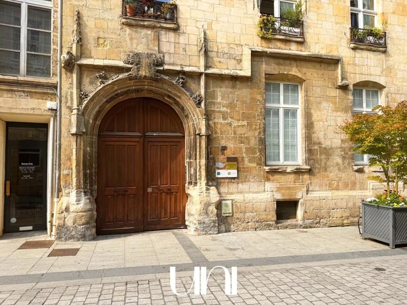 Studio - 24 m² - 1 pièce