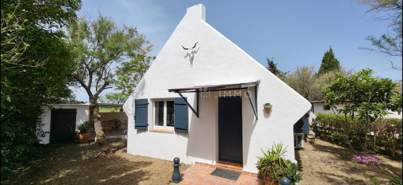 Mas - 580 m² - 20 pièces