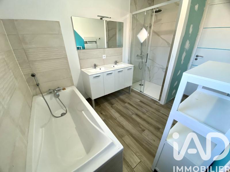 Maison - 98 m² - 5 pièces