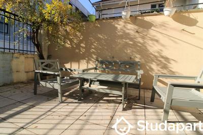 Chambre - 80 m² - 1 pièce