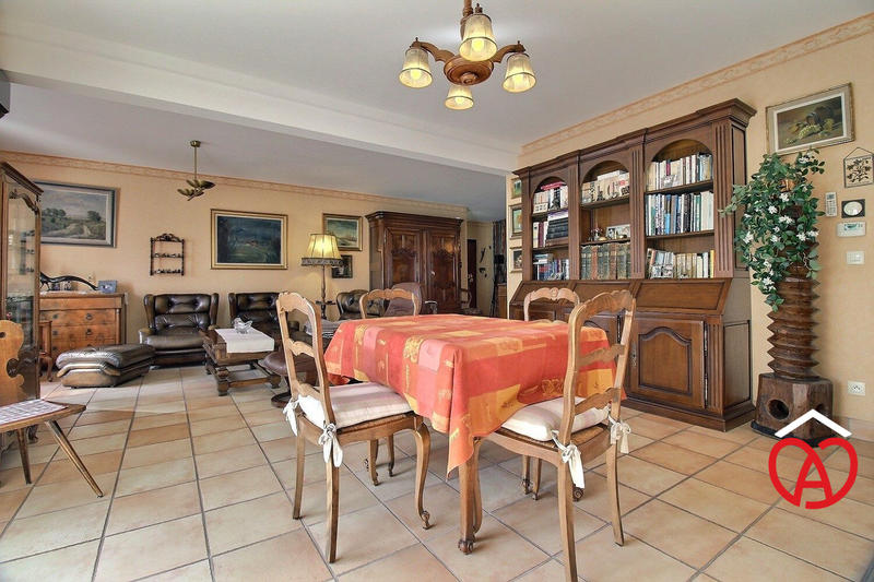 Appartement - 106 m² - 3 pièces