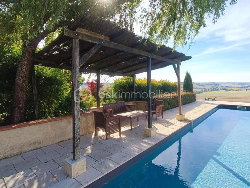 Maison de village - 118 m² - 5 pièces