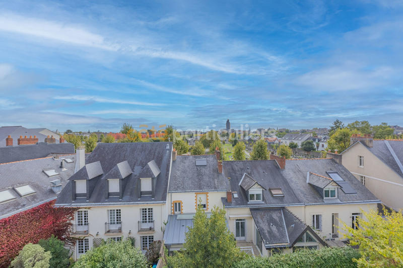 Appartement - 140 m² - 5 pièces