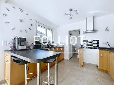 Maison - 110 m² - 6 pièces