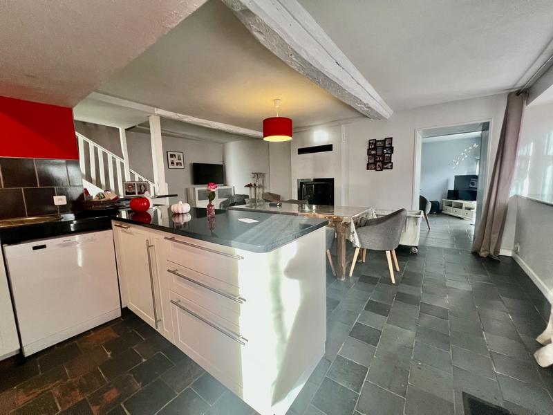 Maison - 121 m² - 5 pièces