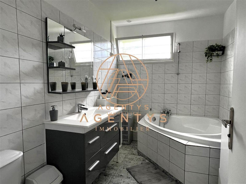 Maison - 132 m² - 6 pièces