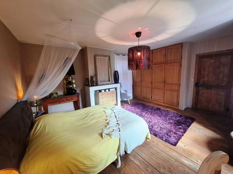 Maison ancienne - 162 m² - 8 pièces