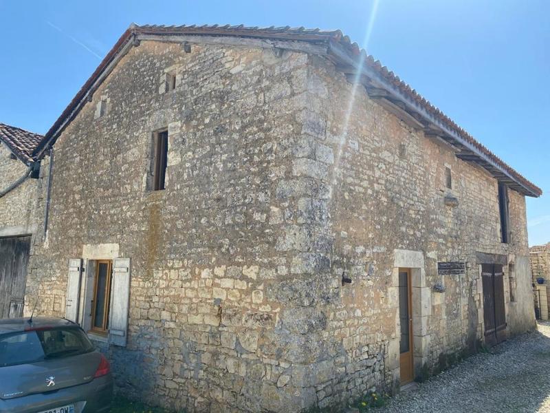 Demeure - 93 m² - 6 pièces