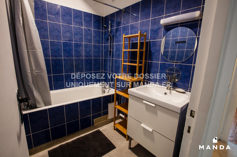 Chambre - 12 m² - 4 pièces