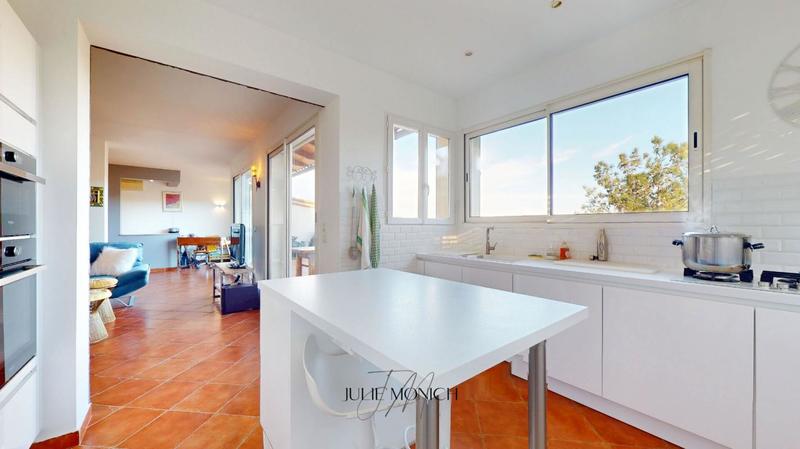 Maison - 145 m² - 5 pièces