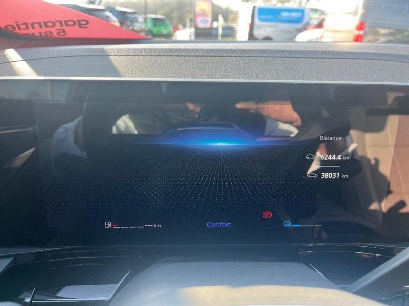 Renault Espace VI E-Tech hybrid 200 Iconic