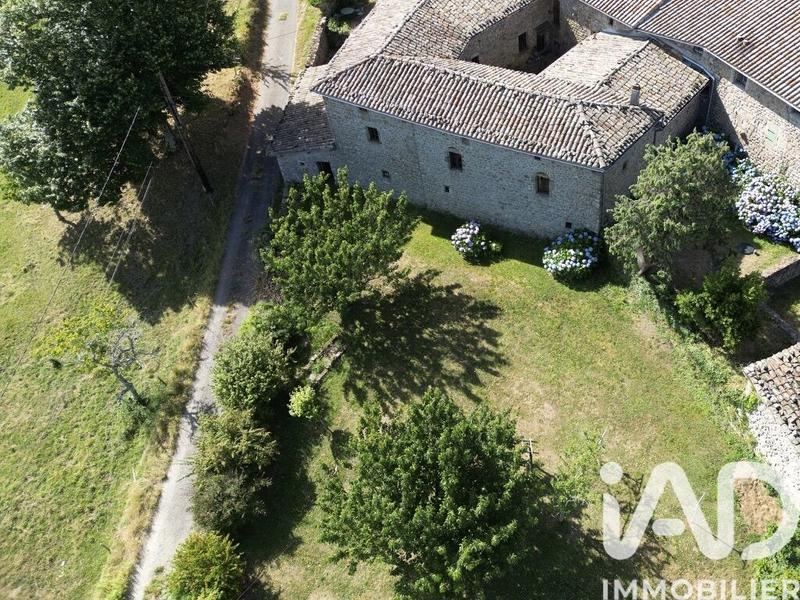 Maison - 155 m² - 5 pièces