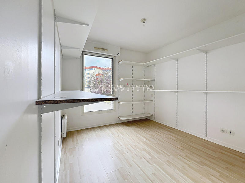 Appartement - 86 m² - 4 pièces