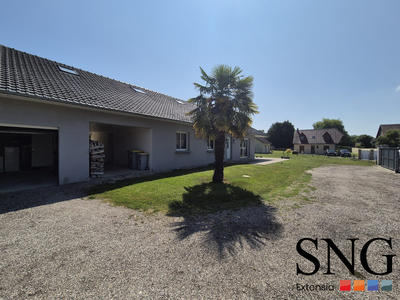 Maison - 177 m² - 8 pièces