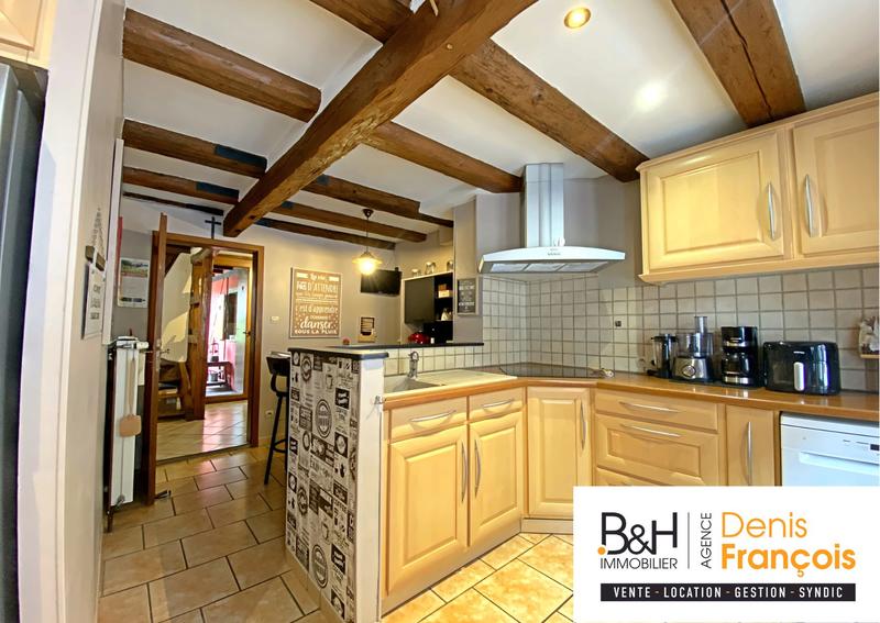 Maison ancienne - 250 m² - 8 pièces