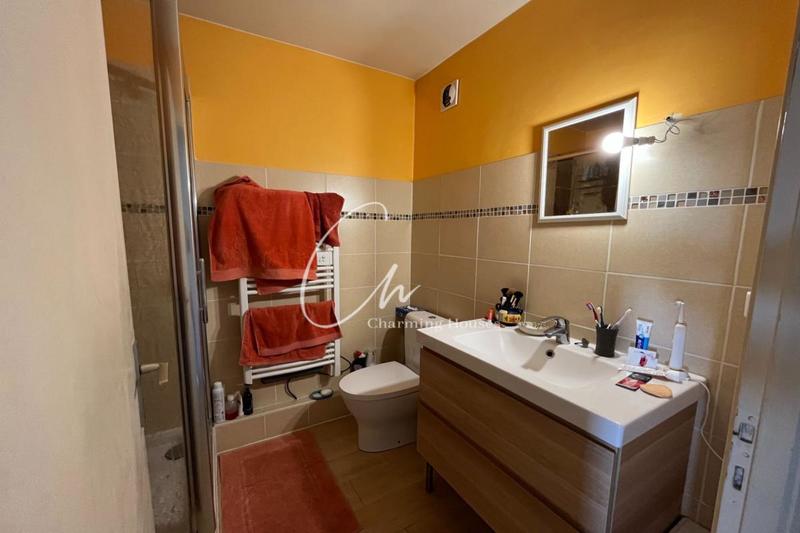 Appartement - 94 m² - 4 pièces