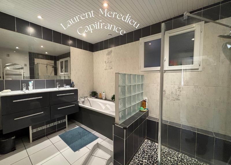 Maison - 168 m² - 7 pièces