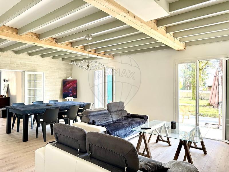 Maison - 174 m² - 5 pièces