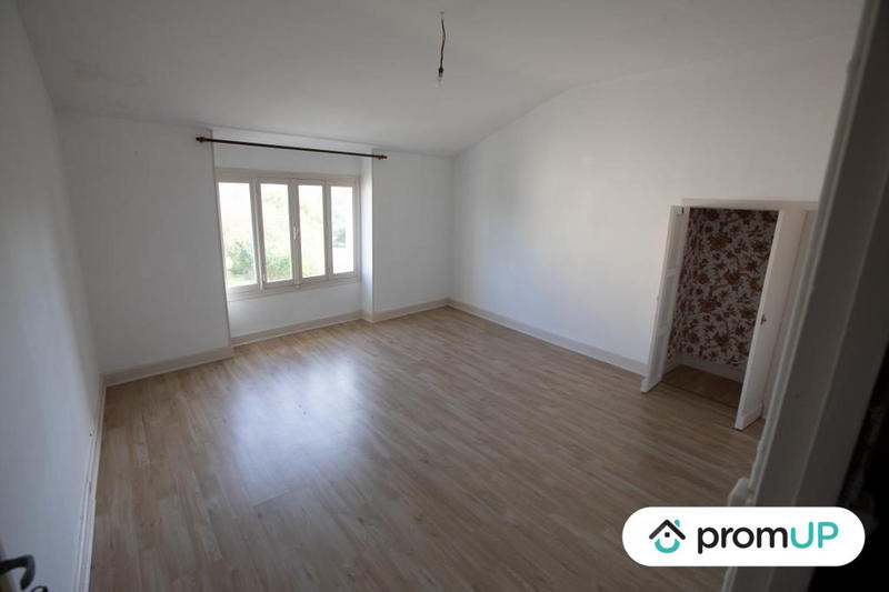 Maison - 198 m² - 11 pièces