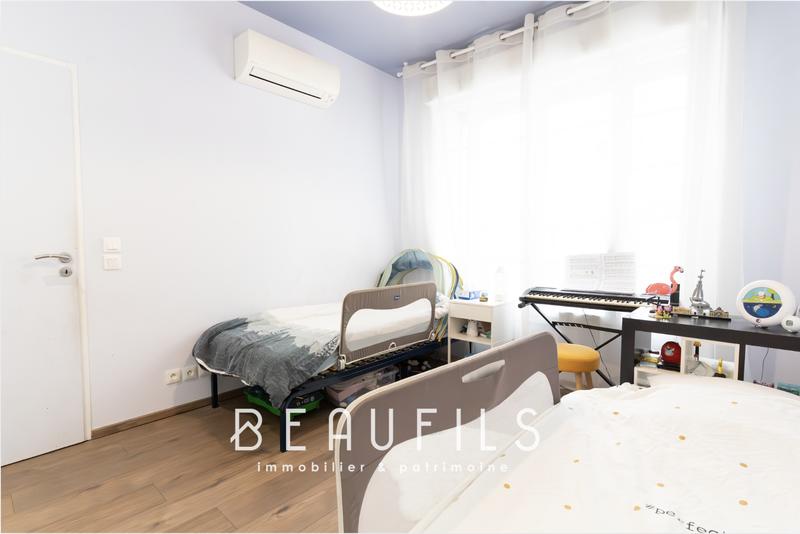 Appartement - 93 m² - 4 pièces