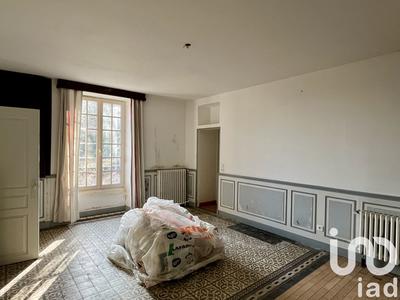 Maison - 201 m² - 8 pièces