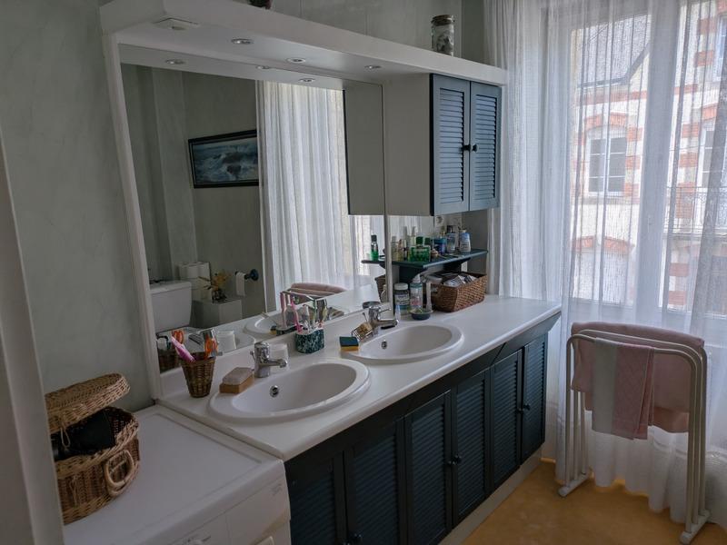 Maison - 195 m² - 9 pièces