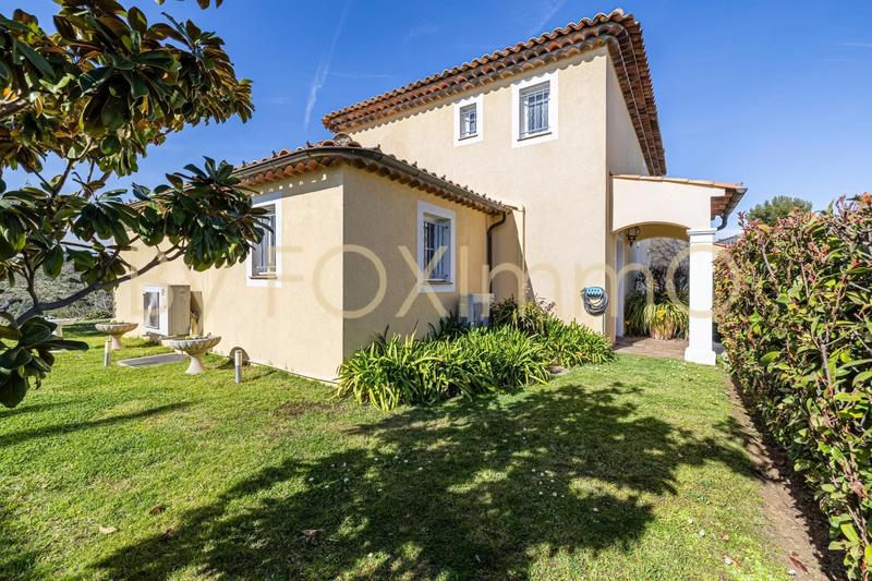 Maison - 142 m² - 6 pièces