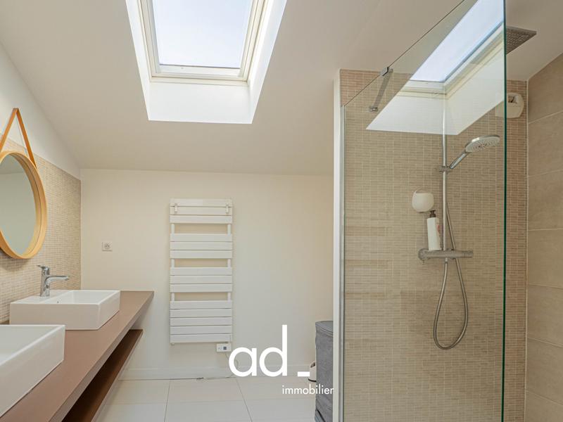 Maison contemporaine - 180 m² - 6 pièces